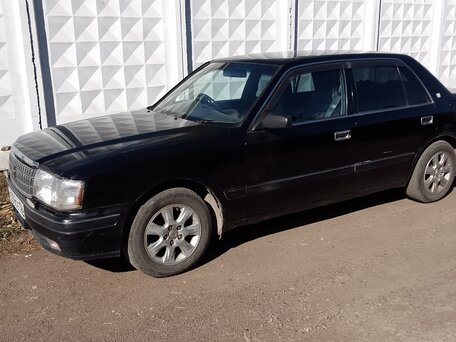 1999 Toyota Crown X (S150), чёрный, 320000 рублей, вид 3