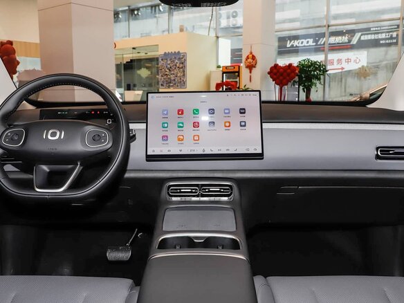 2026 Changan Qiyuan Q05 51.9 kWh II, серый, 2300000 рублей - вид 29