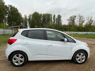 2013 Kia Venga I, белый, 1170000 рублей, вид 4