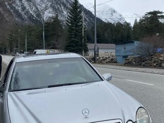 2004 Mercedes-Benz E-Класс 320 III (W211, S211), серебристый, 900000 рублей, вид 2