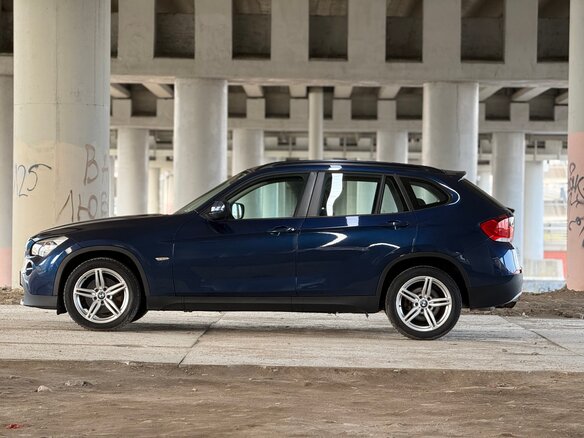2011 BMW X1 18i I (E84), синий, 1259000 рублей - вид 3