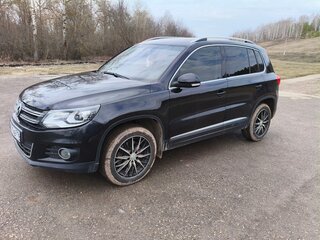 2012 Volkswagen Tiguan I Рестайлинг, чёрный, 1149000 рублей, вид 1