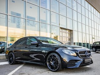 2019 Mercedes-Benz E-Класс 200 V (W213, S213, C238), чёрный, 2698000 рублей, вид 1
