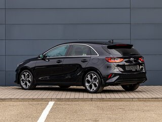 2021 Kia Ceed III, чёрный, 2095000 рублей, вид 4