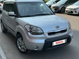 2013 Kia Soul I Рестайлинг, серый, 700000 рублей, вид 2