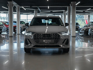 2026 Audi Q3 35 TFSI II (F3), серый, 4000000 рублей, вид 3