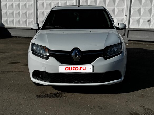 2017 Renault Logan II, белый, 890000 рублей - вид 1