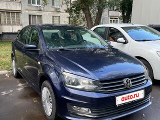 2017 Volkswagen Polo V Рестайлинг, синий, 980000 рублей, вид 3