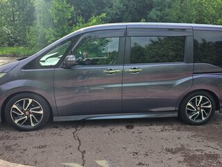 2015 Honda Stepwgn V, фиолетовый, 2050000 рублей, вид 4