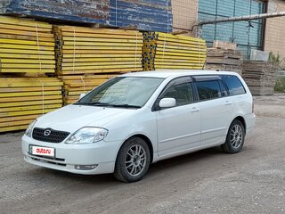 2001 Toyota Corolla Fielder IX (E120, E130), белый, 520000 рублей, вид 1