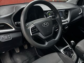 2018 Hyundai Solaris II, чёрный, 1150000 рублей, вид 4