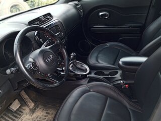 2016 Kia Soul II Рестайлинг, белый, 1500000 рублей, вид 3