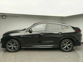 2021 BMW X6 40d III (G06), чёрный, 7500000 рублей, вид 5