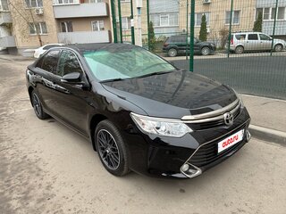 2016 Toyota Camry VII (XV50) Рестайлинг, чёрный, 1800000 рублей, вид 3