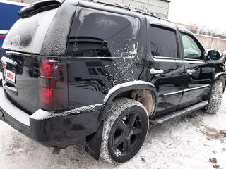 2008 Chevrolet Tahoe III, чёрный, 1800000 рублей, вид 3