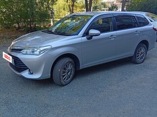 2016 Toyota Corolla Fielder XI (E160, E170, E180) Рестайлинг 1, серебристый, 1000000 рублей, вид 3