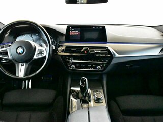 2020 BMW 5 серии 520d xDrive VII (G30/G31/G38) Рестайлинг, чёрный, 3893000 рублей, вид 5