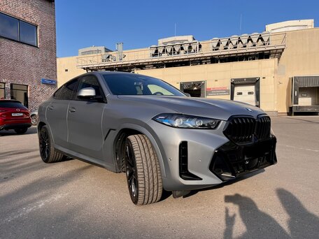 2024 BMW X6 40i III (G06) Рестайлинг, серый, 12500000 рублей, вид 2