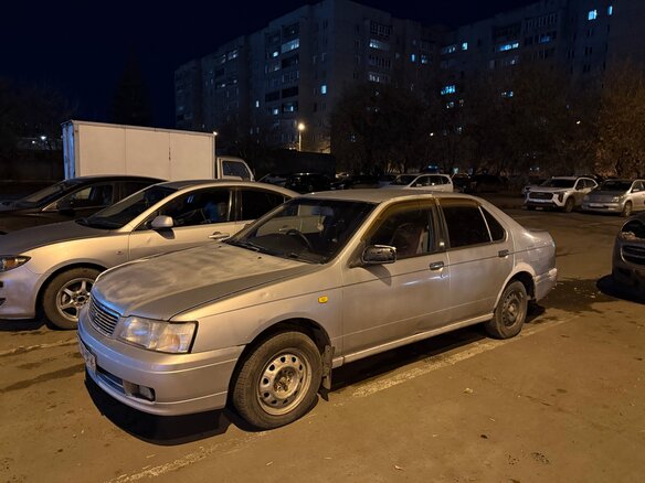 1996 Nissan Bluebird SR18 XI (U14), серебристый, 90000 рублей