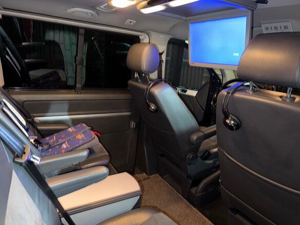 2008 Volkswagen Multivan T5, чёрный, 2250000 рублей - вид 21