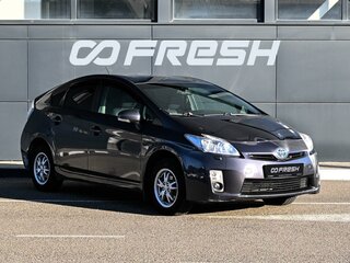 2011 Toyota Prius III Рестайлинг (XW30), серый, 899000 рублей, вид 1