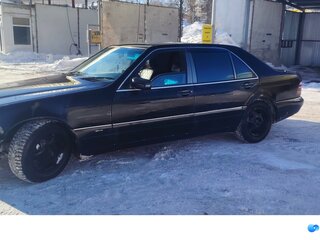 1998 Mercedes-Benz S-Класс 320 Long III (W140) Рестайлинг, чёрный, 1200000 рублей, вид 3