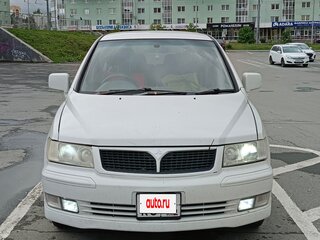 2001 Mitsubishi Chariot Grandis III, белый, 250000 рублей, вид 2