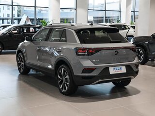 2026 Volkswagen T-Roc I (China Market) Рестайлинг, серый, 2290017 рублей, вид 3