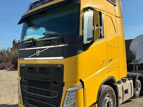 2020 Volvo FH, жёлтый, 12500000 рублей, вид 2