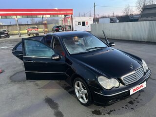2002 Mercedes-Benz C-Класс 180 II (W203), чёрный, 400000 рублей, вид 3