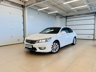 2013 Honda Accord IX, белый, 1899000 рублей, вид 1