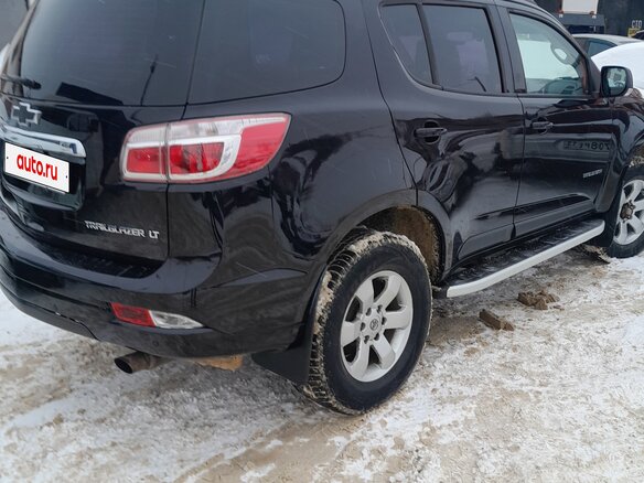 2013 Chevrolet TrailBlazer II, чёрный, 1200000 рублей - вид 3