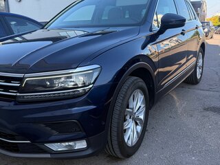 2017 Volkswagen Tiguan II, синий, 2600000 рублей, вид 1