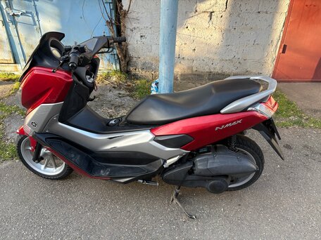 2017 Yamaha NMAX, красный, 210000 рублей, вид 3