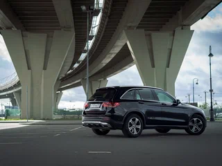 2021 Mercedes-Benz GLC 200 I (X253) Рестайлинг, чёрный, 4600000 рублей, вид 4