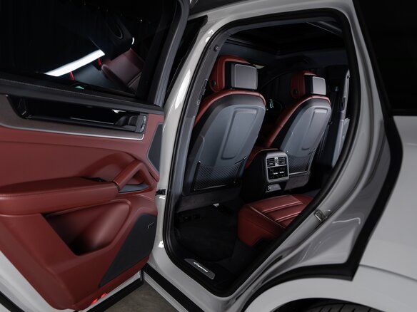 2026 Porsche Cayenne III Рестайлинг, серый - вид 29