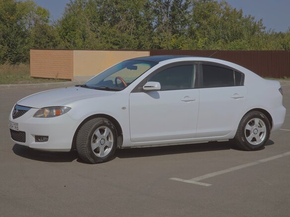 2009 Mazda Axela I, белый, 580000 рублей - вид 3