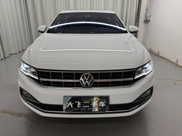 2022 Volkswagen Bora IV (China Market) Рестайлинг, белый, 1050000 рублей - вид 1