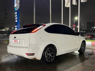 2009 Ford Focus II Рестайлинг, белый, 320000 рублей, вид 4