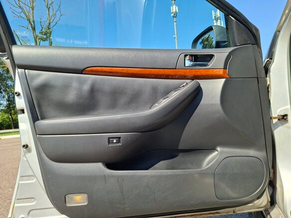 2007 Toyota Avensis II Рестайлинг, серебристый, 900000 рублей - вид 11