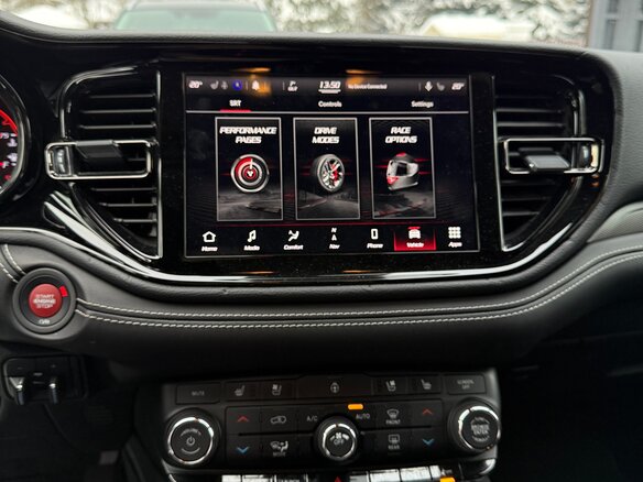 2022 Dodge Durango SRT III Рестайлинг 2, красный, 9499000 рублей - вид 20