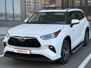 2020 Toyota Highlander IV (XU70), белый, 4700000 рублей, вид 3