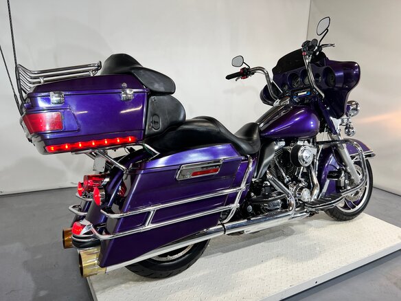 2010 Harley-Davidson Electra Glide, фиолетовый, 690000 рублей - вид 24