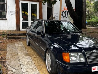 1987 Mercedes-Benz W124 230, синий, 1350000 рублей, вид 4
