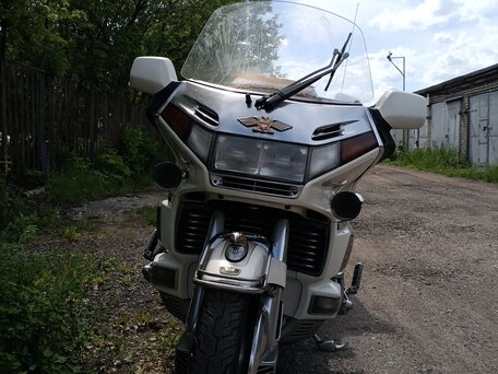 1996 Honda GL 1500 Gold Wing, белый, 600000 рублей, вид 4