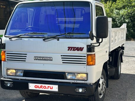 1992 Mazda Titan, белый, 1850000 рублей, вид 2