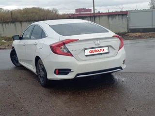 2020 Honda Civic X Рестайлинг, белый, 1779999 рублей, вид 2