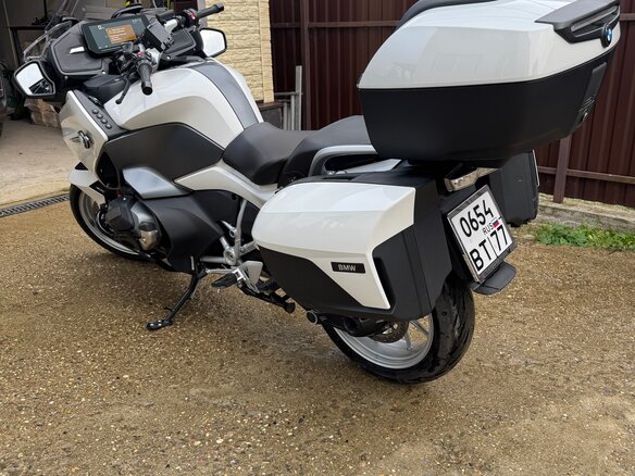 2021 BMW R 1250 RT, белый, 2230000 рублей - вид 2