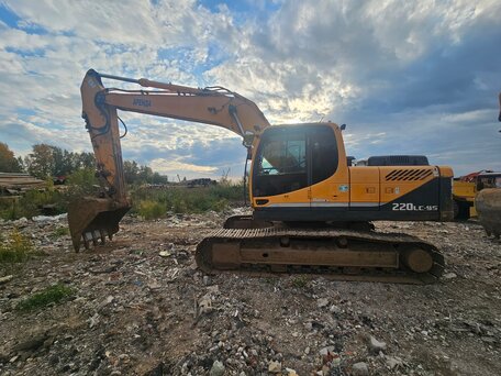 2012 Hyundai R220LC, жёлтый, 4500000 рублей, вид 1