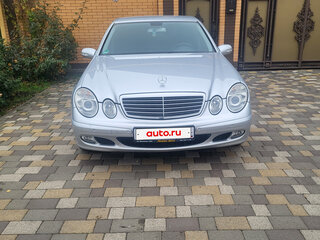 2005 Mercedes-Benz E-Класс 200 III (W211, S211), серебристый, 1350000 рублей, вид 3